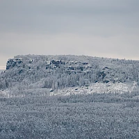 Großer Zschirnstein vom Großen Winterberg aus (© A.Savin, Wikipedia; FAL)