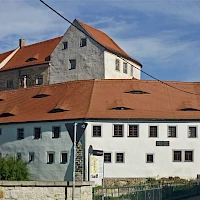 Zámek Klippenstein (© SchiDD; Wikipedia; CC BY-SA 4.0)
